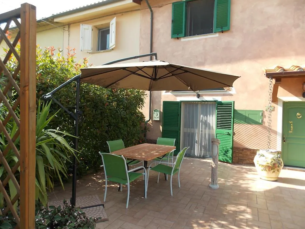 Il Nido Rustico Apartment Ponsacco 0*,